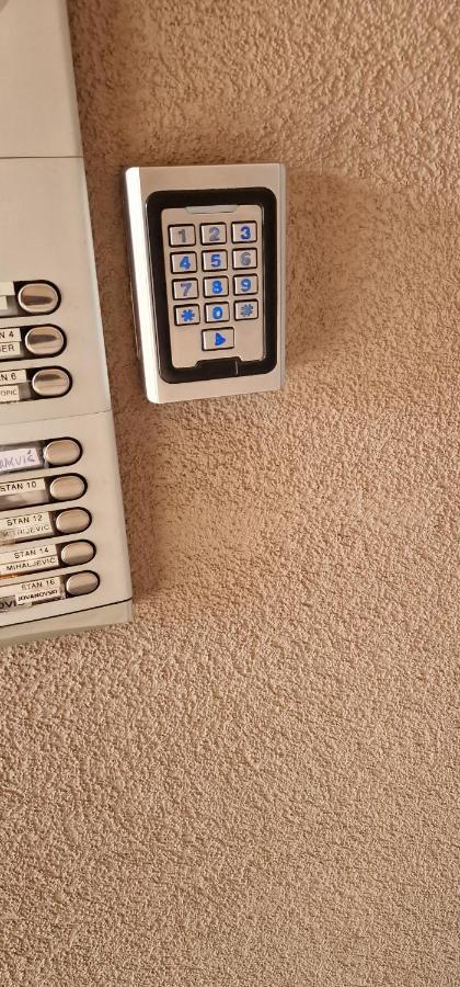 Oscar Apartment Osijek Ngoại thất bức ảnh